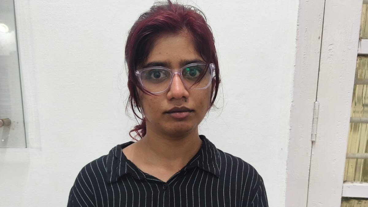 158 ഗ്രാമിലധികം എം ഡി എം എ കേരളത്തിലെത്തിക്ക് കടത്തിവിട്ടയാളെ സഹായിച്ച യുവതിയെ ബാംഗ്ളൂരിൽ നിന്നും പിടികൂടി വടക്കാഞ്ചേരി പോലീസ്