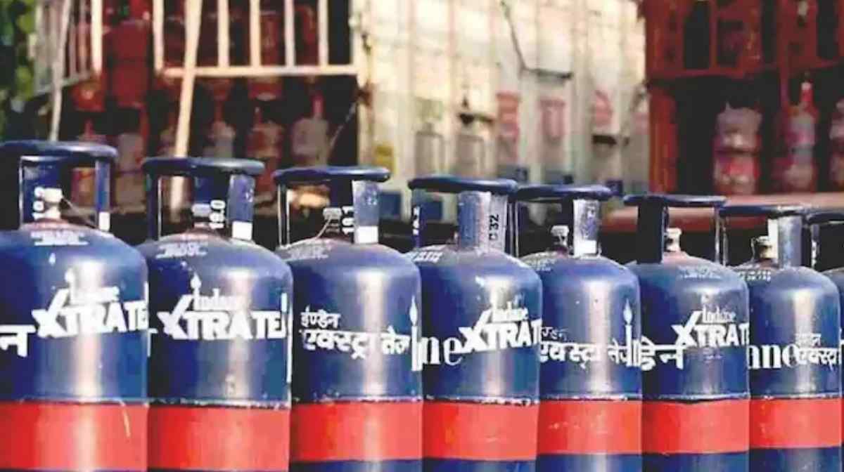 വാണിജ്യ എൽപിജി സിലിണ്ടർ വില കുറച്ചു; ഇളവ് തുടര്‍ച്ചയായ രണ്ടാം മാസം…
