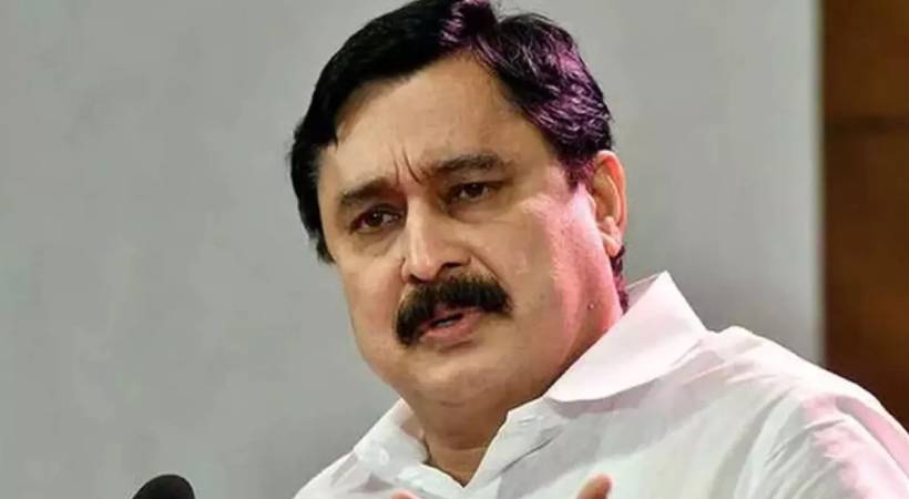 ലയണല്‍ മെസി ഉള്‍പ്പെടെയുള്ള അര്‍ജന്റീന ഫുട്‌ബോള്‍ ടീമിനെ കേരളത്തിലെത്തിക്കാന്‍ നടത്തിയ നീക്കങ്ങളില്‍ സര്‍ക്കാര്‍ ഖജനാവിന് നഷ്ടമില്ലെന്ന മുന്‍ മന്ത്രി വി അബ്ദുറഹിമാന്റെ വാദം തെറ്റെന്ന് തെളിയിച്ച് നിയമസ