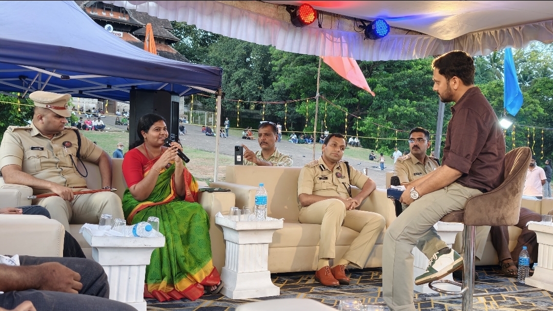 തെക്കേനടയിൽ ലഹരിക്കെതിരെമേളപെരുക്കം തീർത്ത് സായാഹ്ന സദസ്സ്
