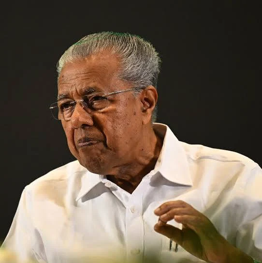 സംസ്ഥാനത്ത് അതീവ ഗുരുതരമായ മഴക്കെടുതി പ്രതിസന്ധിയെന്ന് പ്രതിപക്ഷനേതാവ് പിണറായി വിജയൻ.